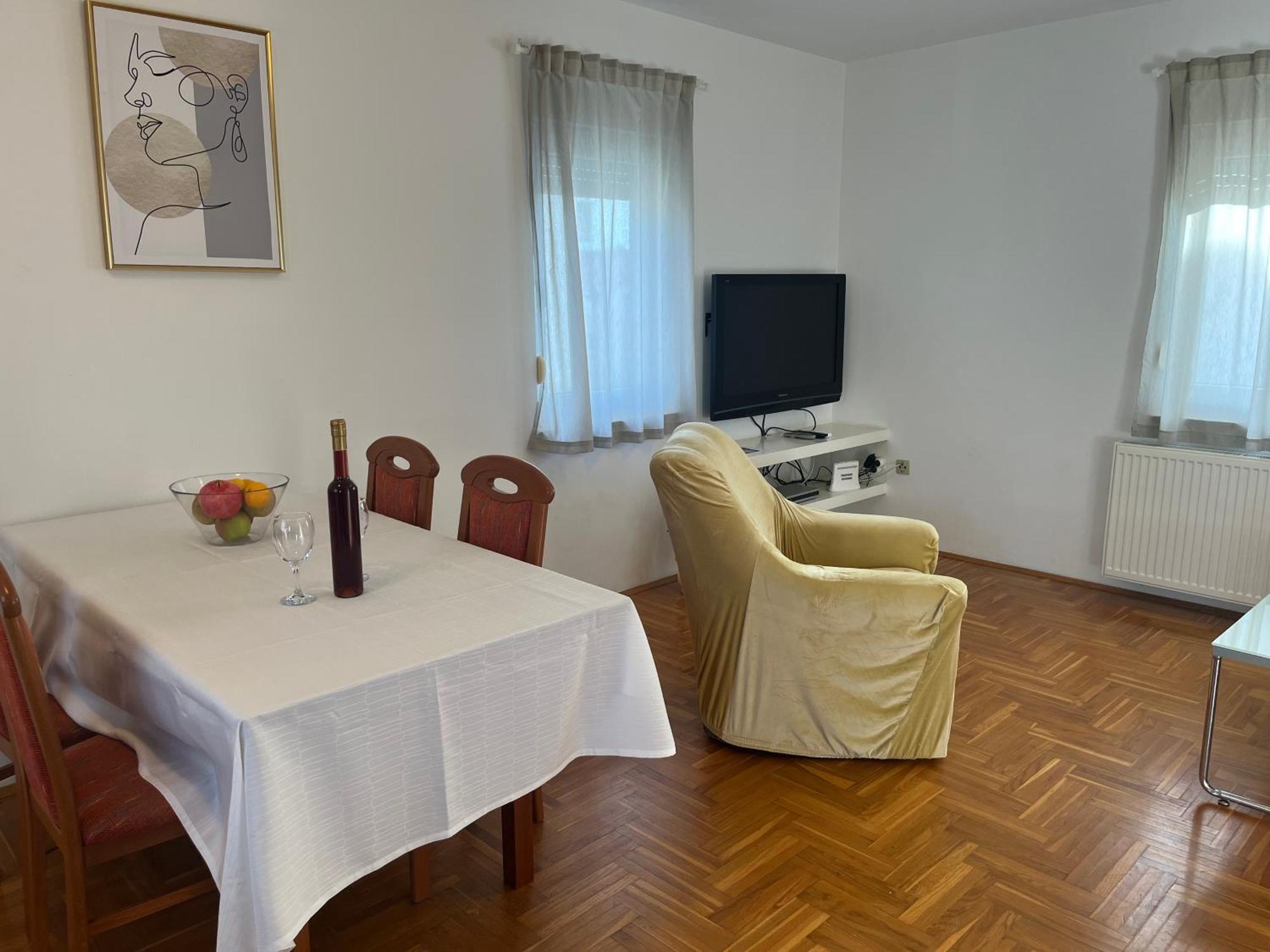 Burle Apartment With Free Private Parking Medulin Buitenkant foto