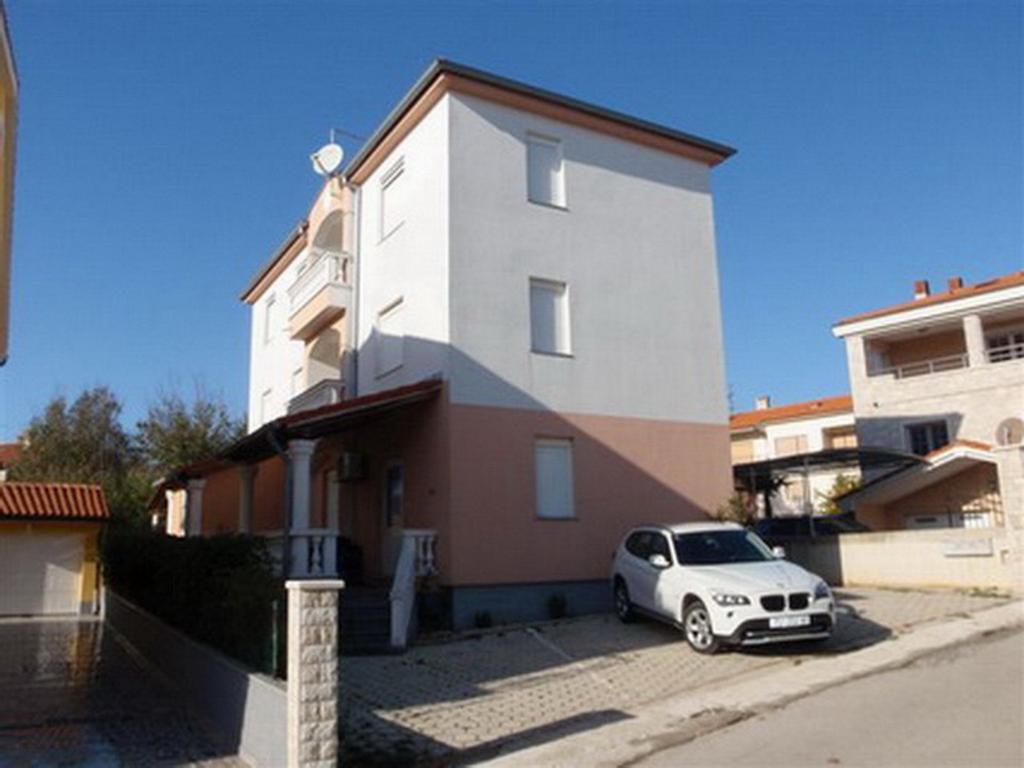 Burle Apartment With Free Private Parking Medulin Buitenkant foto